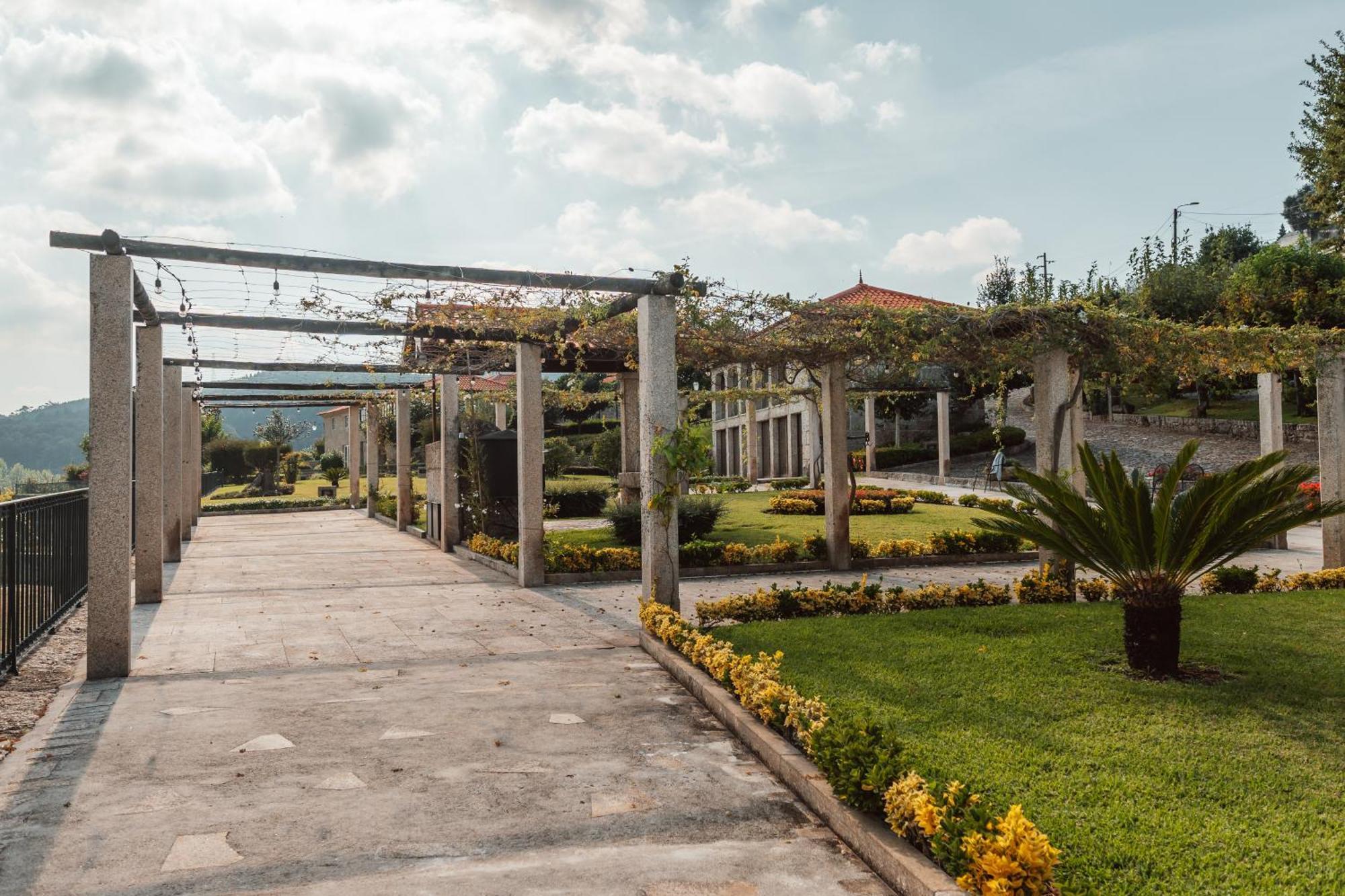 Quinta Da Eira Do Sol Villa Guimaraes Luaran gambar